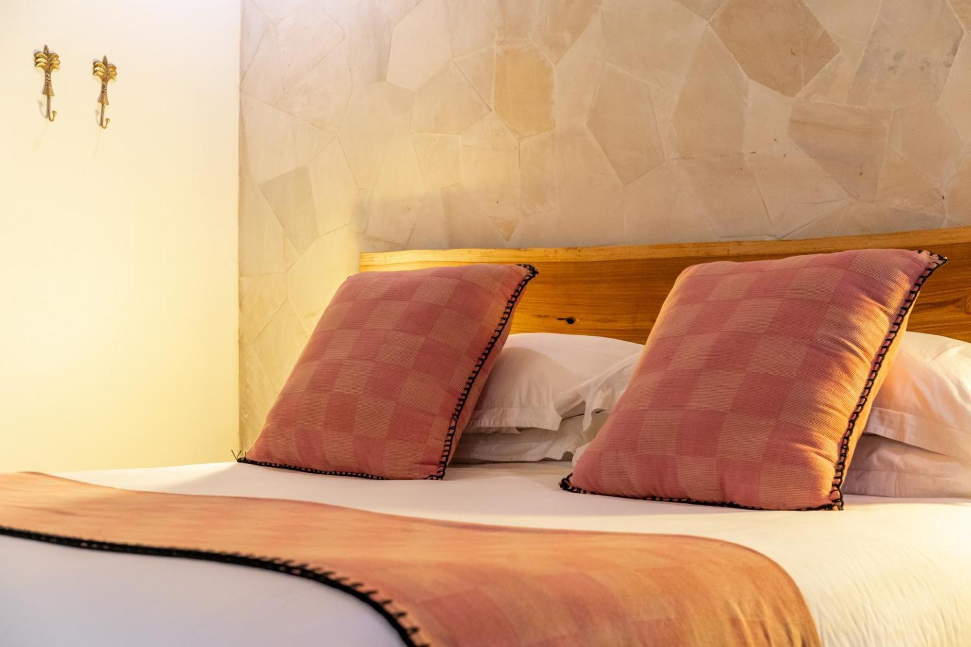 Bombora Medewi Hotel Пулукан Екстериор снимка